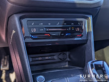 2024 Volkswagen Tiguan COMFORTLINE R-LINE BLACK EDITION FORMER SERVICE LOANER / 4 MOTION ALL WHEEL DRIVE / PREMIUM SYNTHETIC INTERIOR