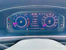 2024 Volkswagen Tiguan Comfortline R-Line Black Edition Local Car! Dealer family owned.