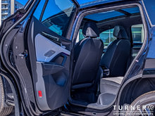 2025 Volkswagen Tiguan HIGHLINE R-LINE LOCALLY OWNED / LEATHER AND MASSAGE SEATS / NEW VEHICLE AT PRE-OWNED PRICING