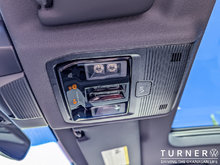 2025 Volkswagen Tiguan HIGHLINE R-LINE LOCALLY OWNED / LEATHER AND MASSAGE SEATS / NEW VEHICLE AT PRE-OWNED PRICING