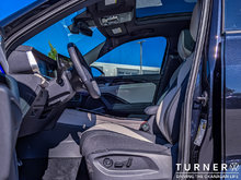 2025 Volkswagen Tiguan HIGHLINE R-LINE LOCALLY OWNED / LEATHER AND MASSAGE SEATS / NEW VEHICLE AT PRE-OWNED PRICING