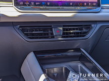 2025 Volkswagen Tiguan HIGHLINE R-LINE LOCALLY OWNED / LEATHER AND MASSAGE SEATS / NEW VEHICLE AT PRE-OWNED PRICING