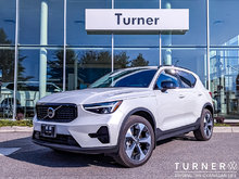 2024 Volvo XC40 Core