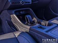 2024 Volvo XC40 Core LOW KILOMETERS / ALL WHEEL DRIVE / HEATED SEATS