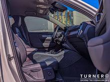 2024 Volvo XC40 Core LOW KILOMETERS / ALL WHEEL DRIVE / HEATED SEATS