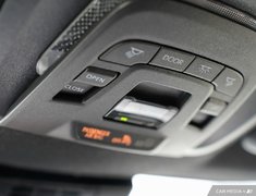 2023 Toyota Corolla SE AWD + LOW KMS