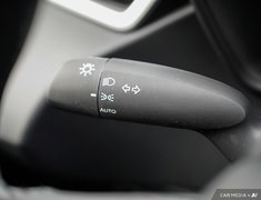2023 Toyota Corolla SE AWD + LOW KMS