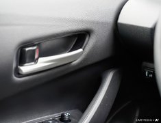 2023 Toyota Corolla SE AWD + LOW KMS