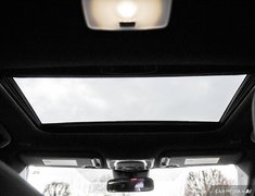 2023 Toyota Corolla SE AWD + LOW KMS