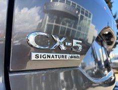 2022 Mazda CX-5 Signature AWD at