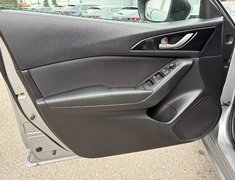 2015 Mazda Mazda3 Sport GS-SKY at