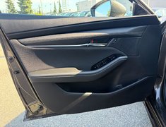 2020 Mazda Mazda3 Sport GS at
