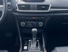 2018 Mazda Mazda3 GT at