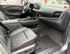 2021 Nissan Rogue Platinum CVT (2)