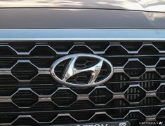 2019 Hyundai Santa Fe PREFERRED AWD + NO ACCIDENTS