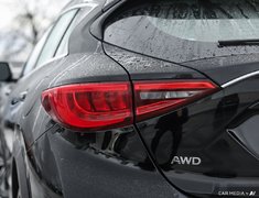 2017 Infiniti QX30 AWD + LOW KMS