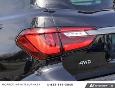 2023 Infiniti QX80 PROACTIVE // 8 PASSENGER