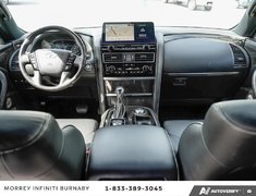 2023 Infiniti QX80 PROACTIVE // 8 PASSENGER