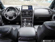 2024 Infiniti QX80 PROACTIVE // 7 PASSENGER