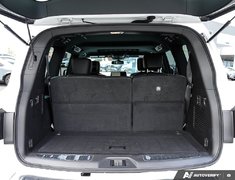 2024 Infiniti QX80 LUXE // ULTRA LOW KMS