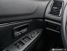 2020 Mitsubishi RVR SE FWD // NO ACCIDENTS