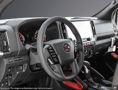 2025 Nissan Frontier PRO-4X Luxury