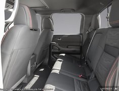 2025 Nissan Frontier PRO-4X Luxury