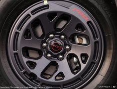 2025 Nissan Frontier PRO-4X LWB Luxury