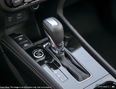 2024 Nissan Kicks Play SR PREMIUM