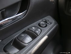 2024 Nissan Kicks Play SR PREMIUM