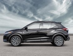 2024 Nissan Kicks Play SR PREMIUM