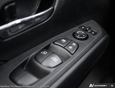 2025 Nissan Kicks Play SV