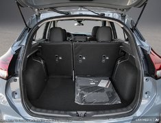 2025 Nissan Kicks Play SV