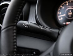 2025 Nissan Kicks Play SV