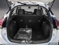 2025 Nissan Kicks Play SV