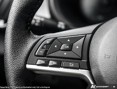 2025 Nissan Kicks Play SV