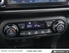 2025 Nissan Kicks Play SV CVT // 2.99% FINANCING