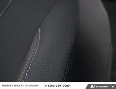 2025 Nissan Kicks Play SV CVT // 2.99% FINANCING