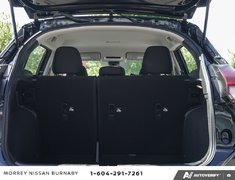2025 Nissan Kicks Play SV CVT // 2.99% FINANCING