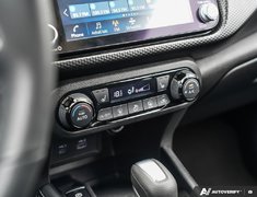 2025 Nissan Kicks Play SV // NO ACCIDENTS