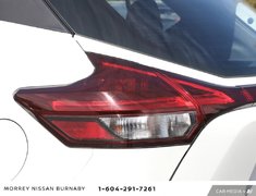 2023 Nissan Kicks S CVT + ULTRA LOW KMS