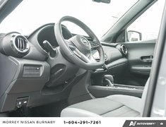 2023 Nissan Kicks SR CVT