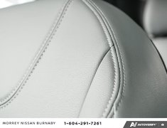 2023 Nissan Kicks SR CVT