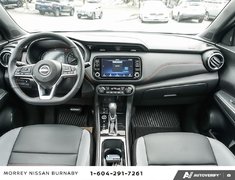 2023 Nissan Kicks SR CVT