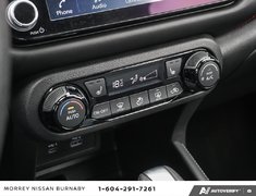 2023 Nissan Kicks SR // 2.99% FINANCING