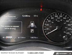 2024 Nissan Kicks SV TRIM // ONLY 19800 KMS!