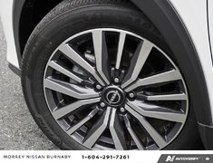 2024 Nissan Kicks SV TRIM // ONLY 19800 KMS!