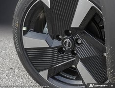 2025 Nissan Kicks SR PREMIUM SPRT WHL PKG