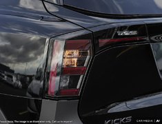2025 Nissan Kicks SR PREMIUM SPRT WHL PKG