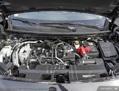2025 Nissan Kicks SR PREMIUM